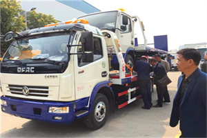 大方汽车道路救援拖车价格